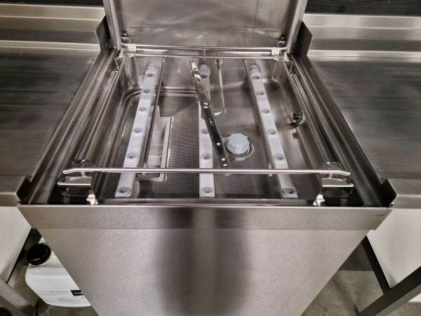 winterhalter vaatwasser | doorschuifvaatwasser | aan en afvoertafel | 400v | gs502
