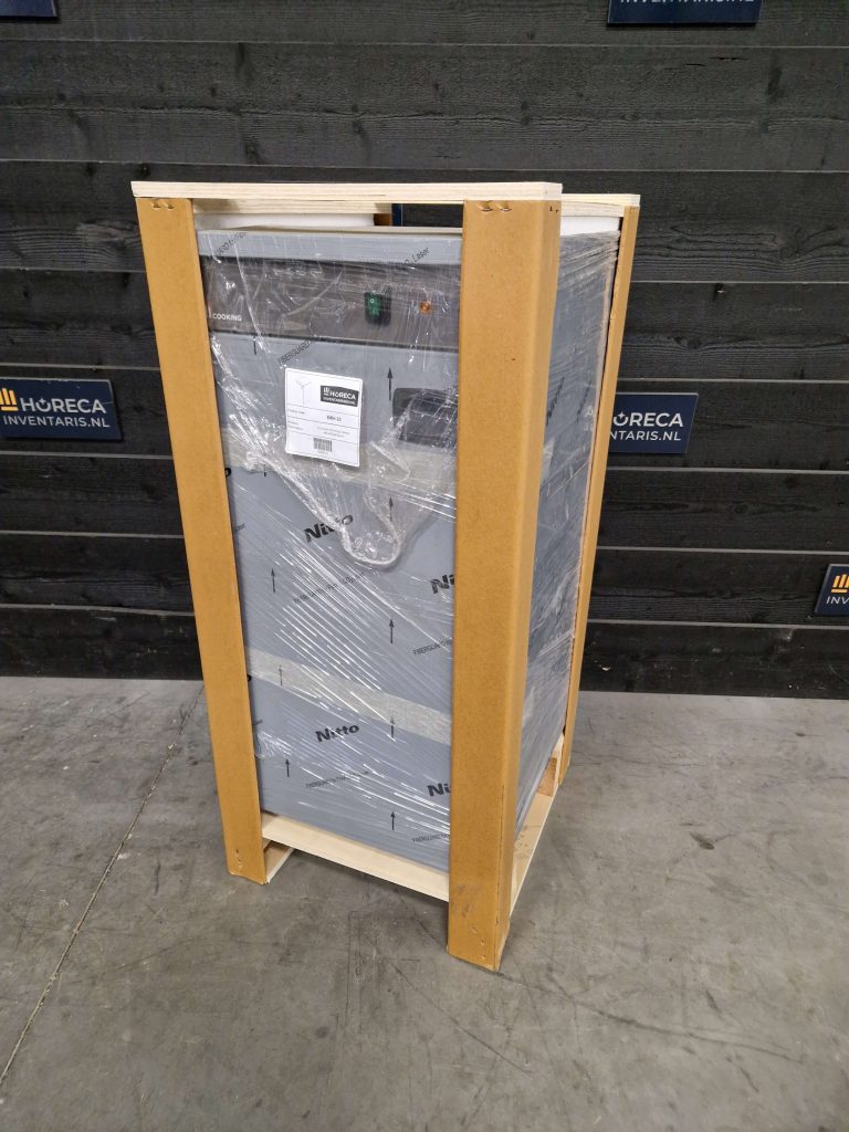 winterhalter vaatwasser | doorschuifvaatwasser | aan en afvoertafel | 400v | gs502