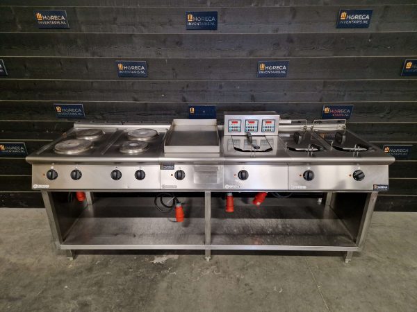 koel/vleesvitrine | ggm gastro | 250 cm | 2 glazen schuifdeuren | 230v